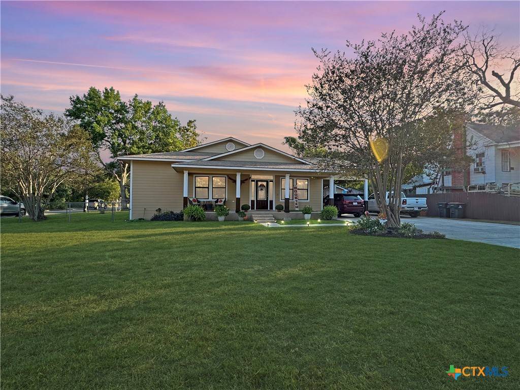Luling, TX 78648,720 E Travis ST