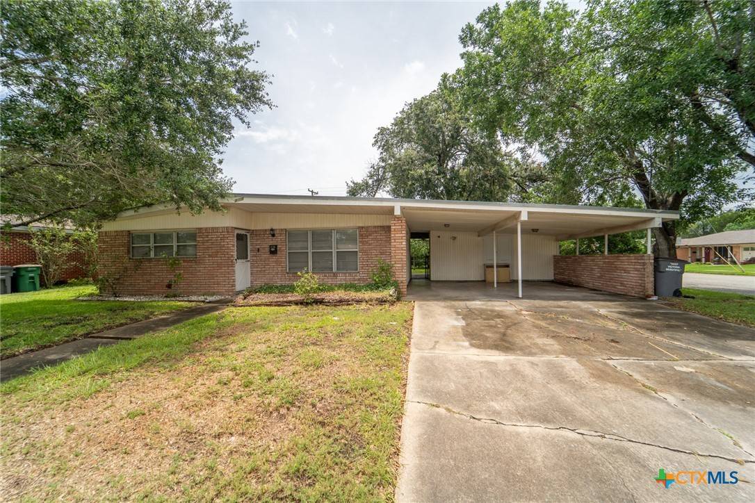 Victoria, TX 77901,3001 Hummingbird ST