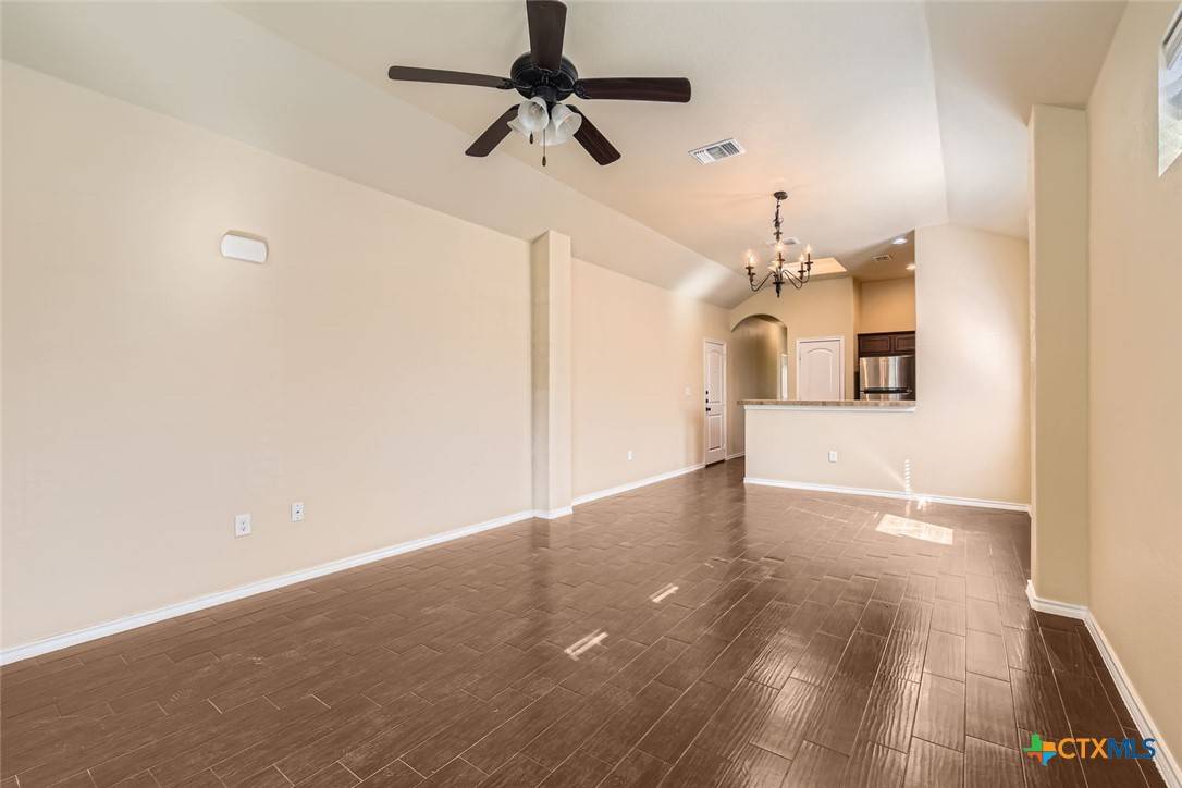 Kyle, TX 78640,101 Creekside Villa DR