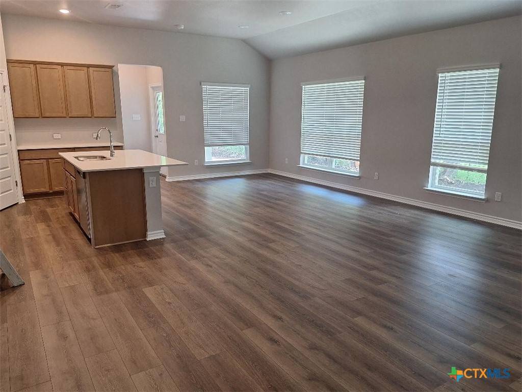 Florence, TX 76527,504 Story AVE