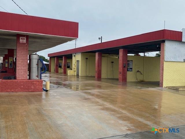 Victoria, TX 77901,1107 E Nueces ST