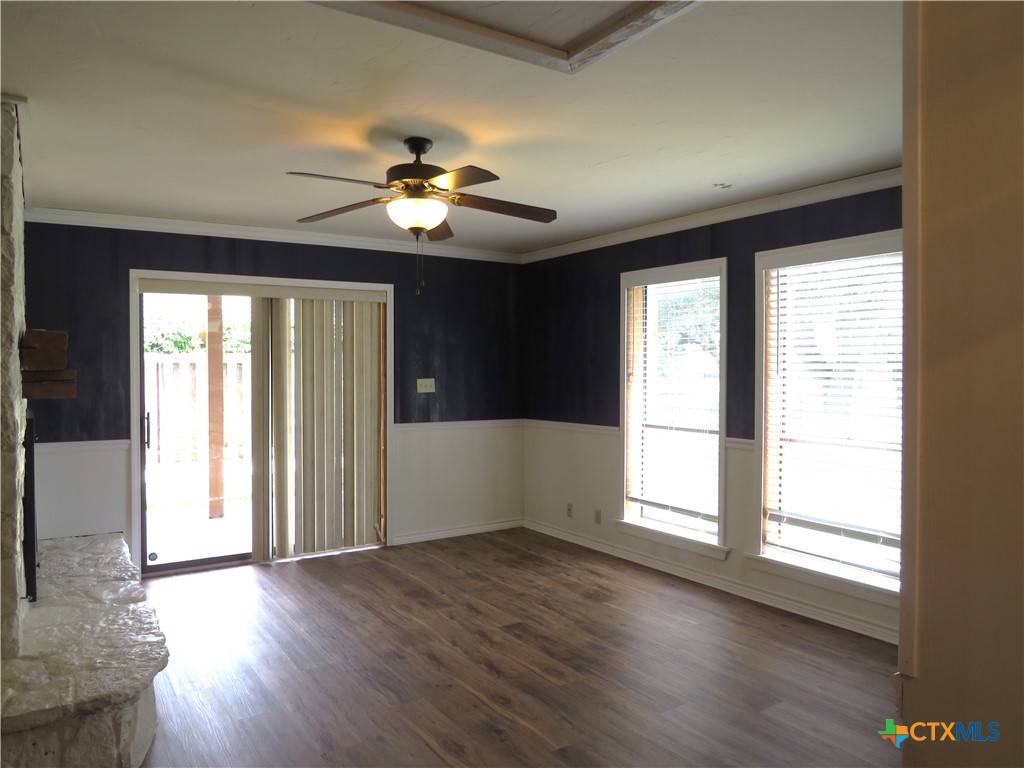 Victoria, TX 77904,213 Tracy LN