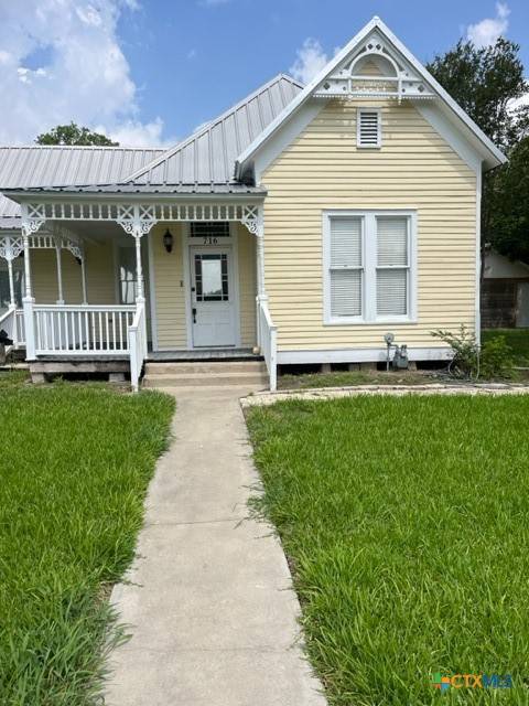 Yoakum, TX 77995,716 Josephine ST