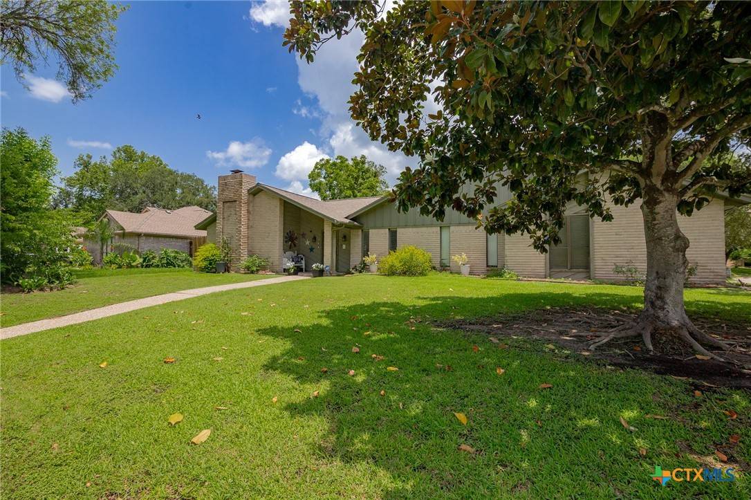 Victoria, TX 77904,602 Chimney Rock DR