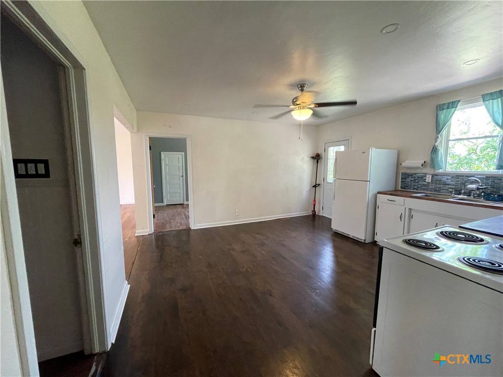 Lampasas, TX 76550,1127 Nix RD