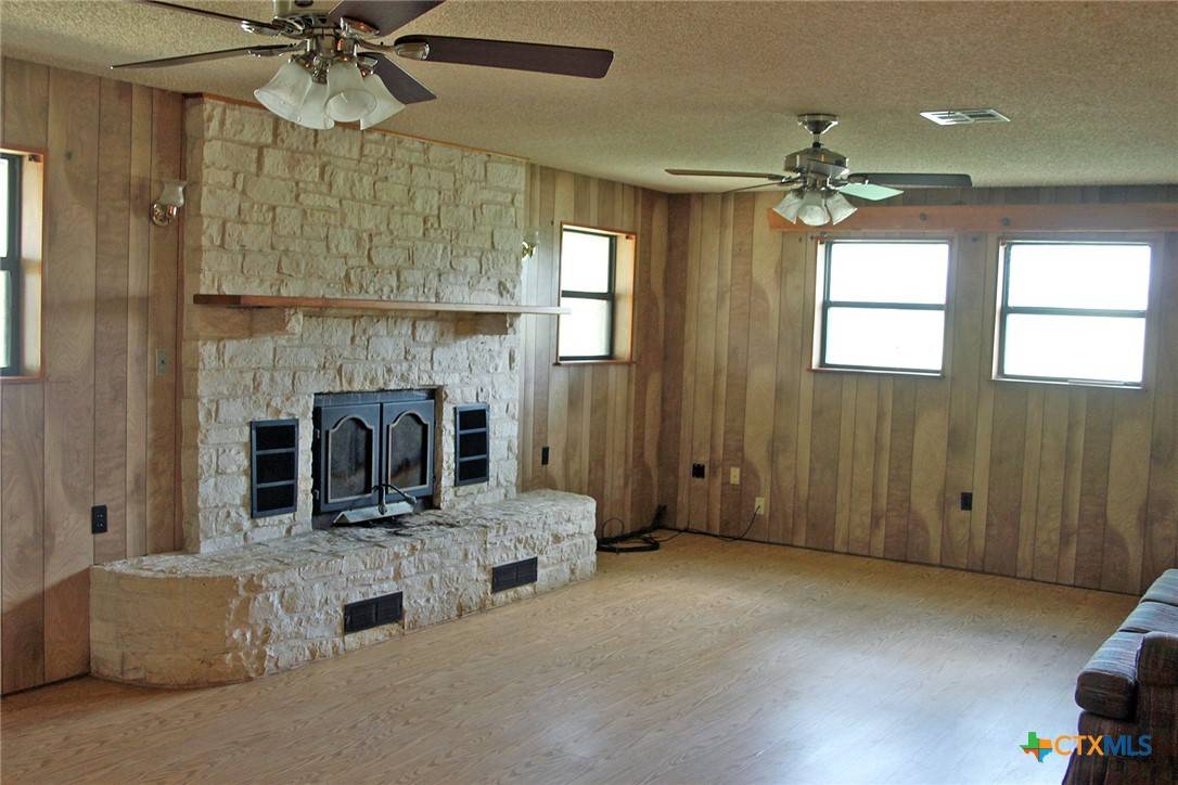 Dale, TX 78616,1141 Fm 3158