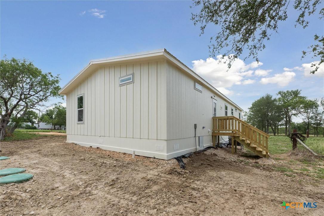 Luling, TX 78648,965 Roosevelt Rd