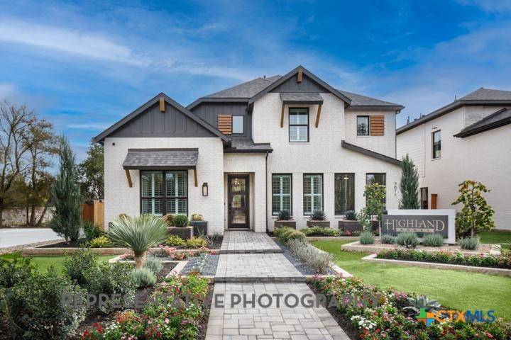 Austin, TX 78744,8605 Peafowl ST