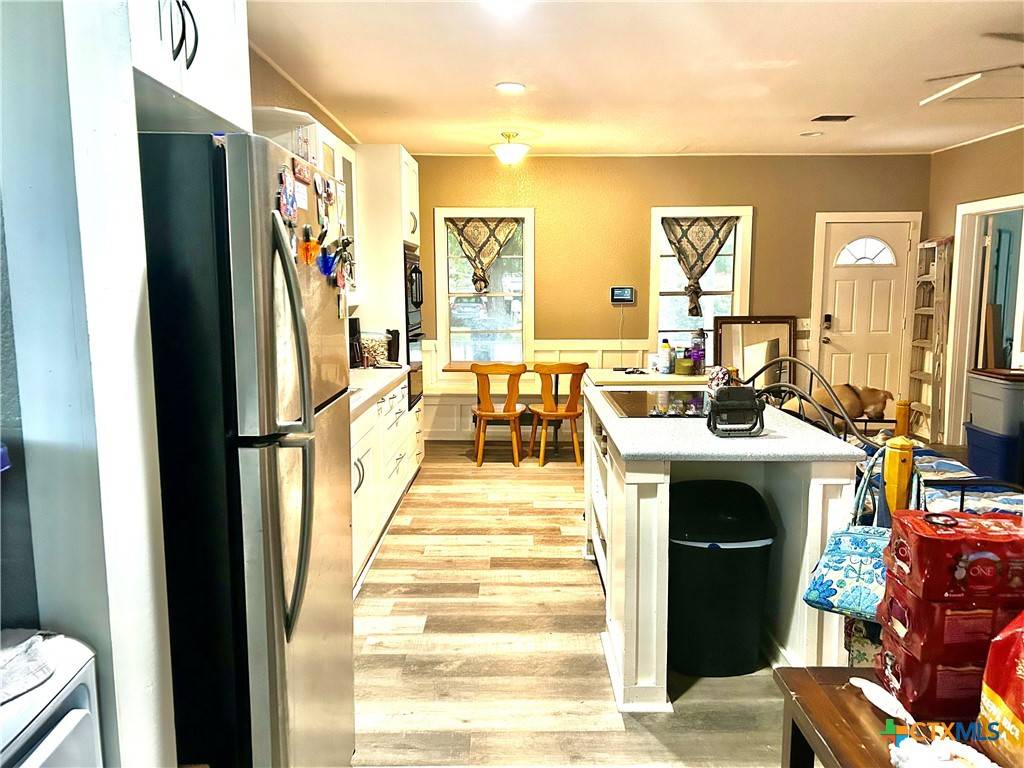 Thrall, TX 76578,101 ALVA