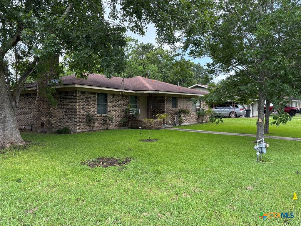 Ganado, TX 77962,302 E Heard ST