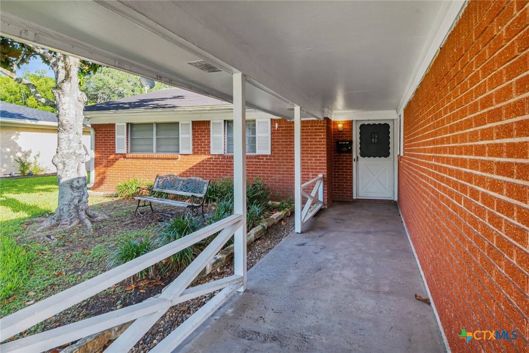 Victoria, TX 77901,2307 E Airline RD