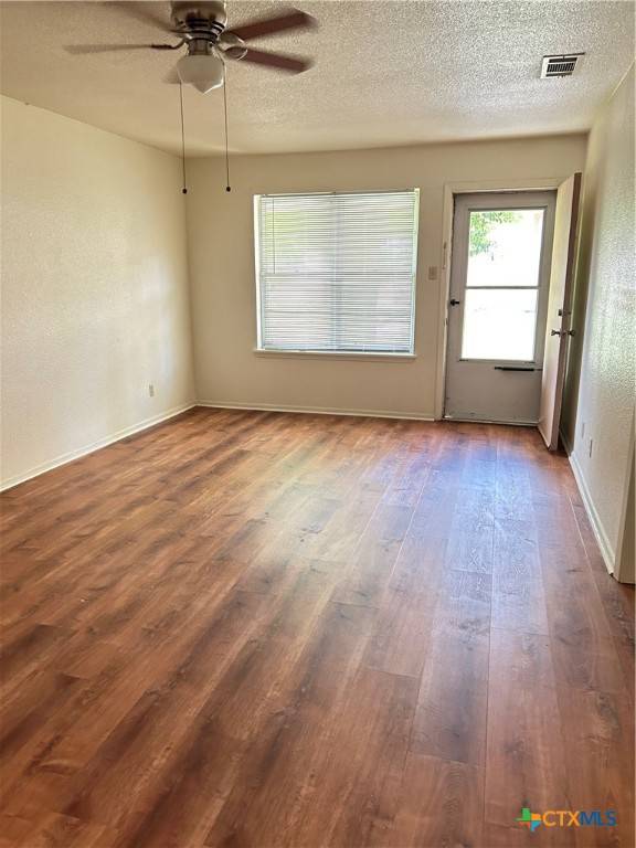 Seguin, TX 78155,1051 Country Club Unit G #26 DR #26