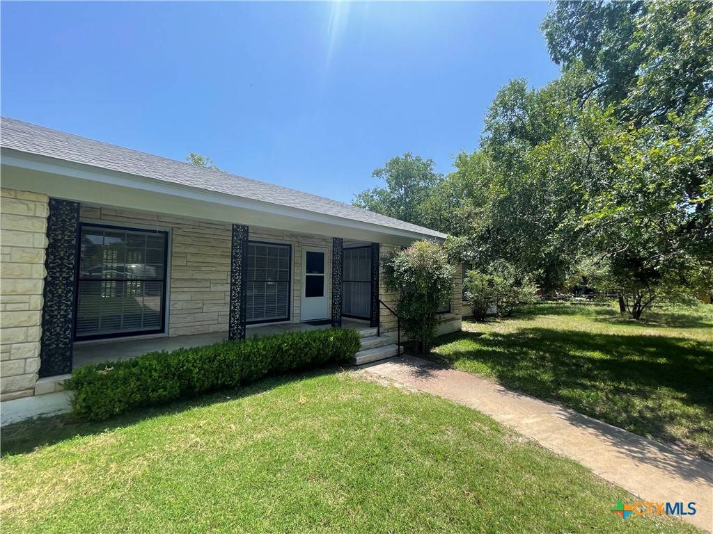 Lampasas, TX 76550,601 S Arnold ST