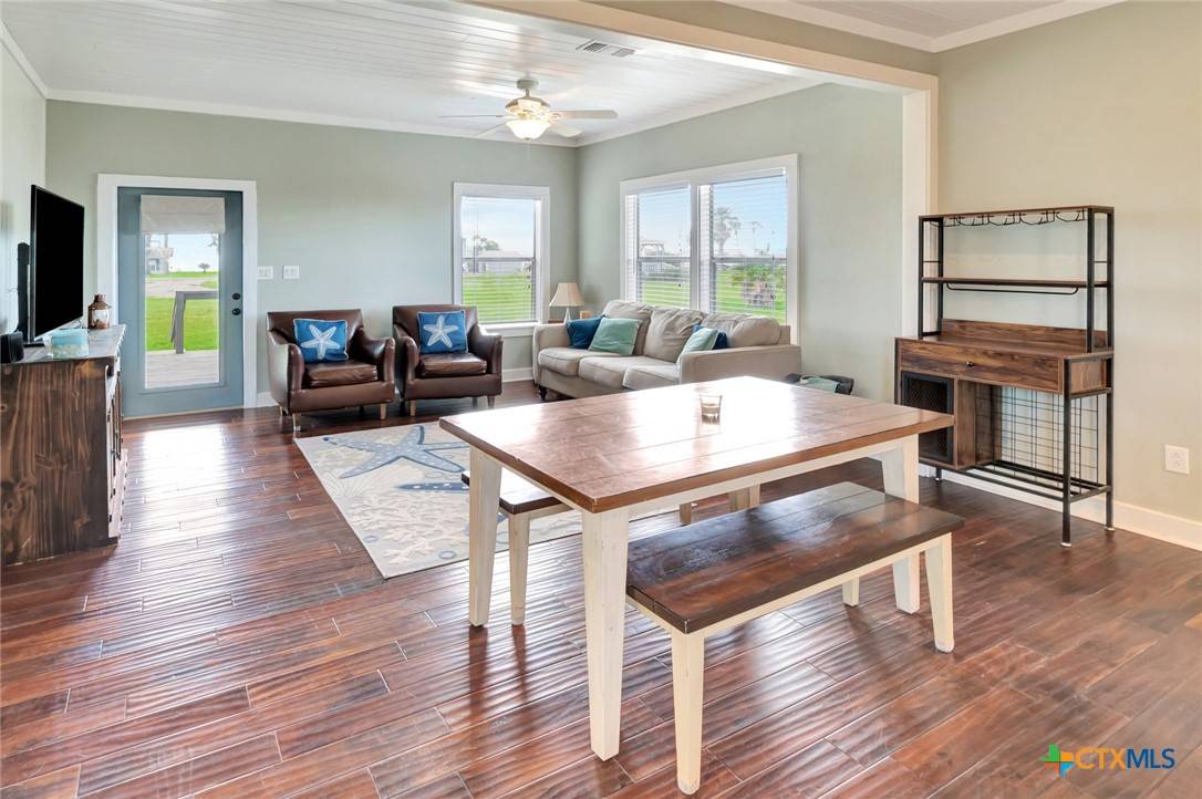 Port Lavaca, TX 77979,11 Enchanted LN
