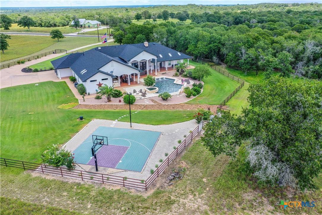 Luling, TX 78648,547 Powder Ridge RD