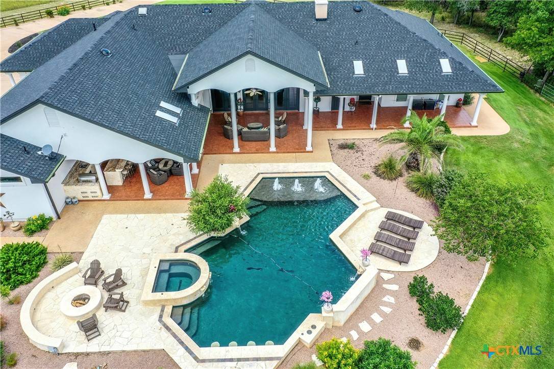Luling, TX 78648,547 Powder Ridge RD