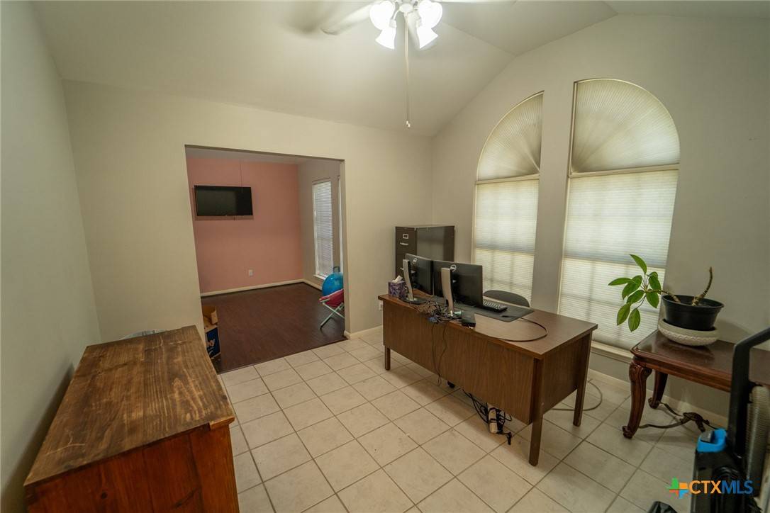 Victoria, TX 77901,722 Ashland CRK