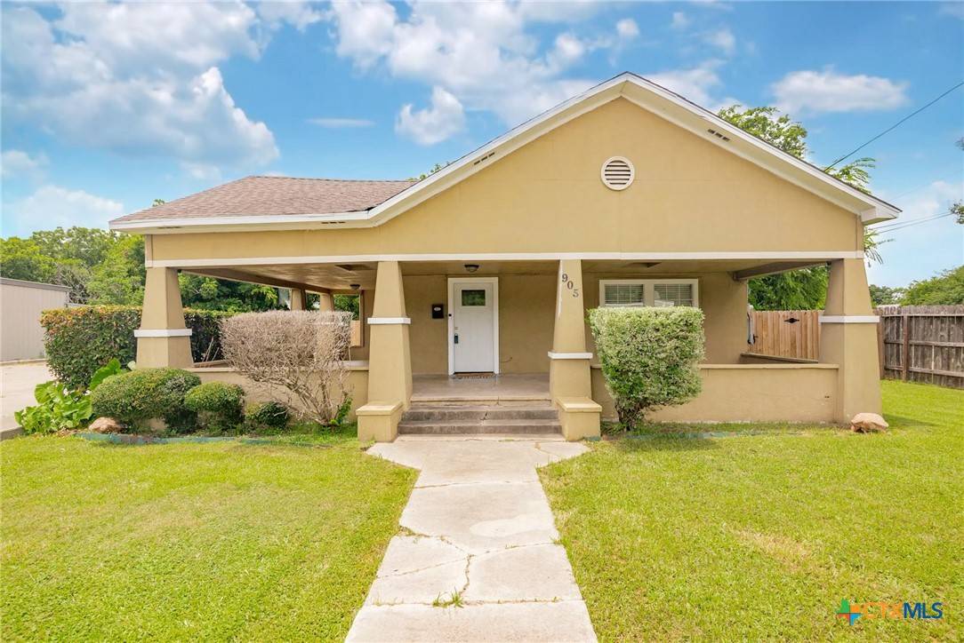 Victoria, TX 77901,905 N Navarro ST