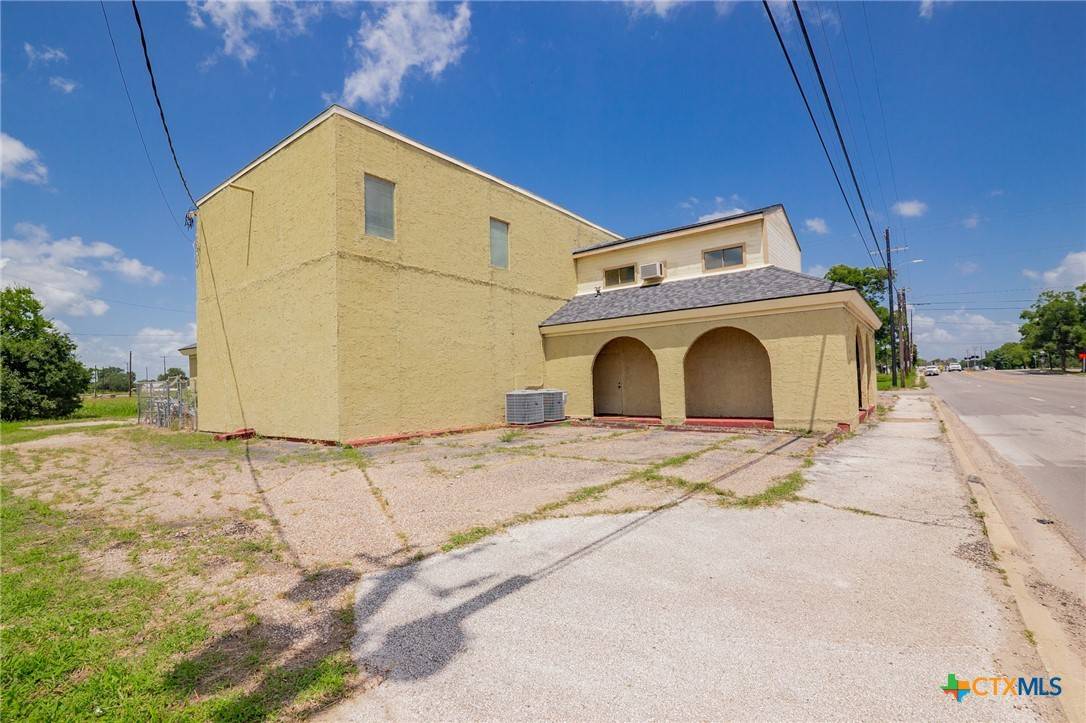 house_img