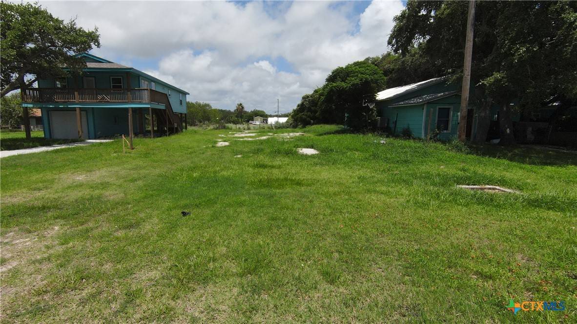 Rockport, TX 78382,1117 S Fuqua ST