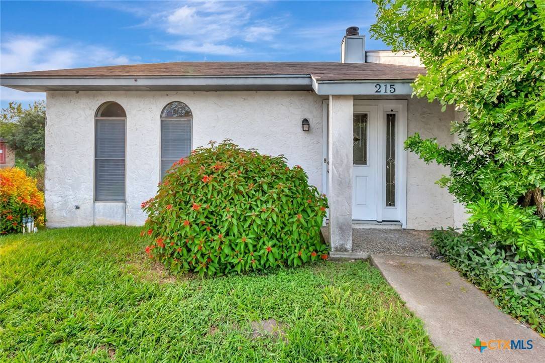 Victoria, TX 77904,215 Chantilly ST