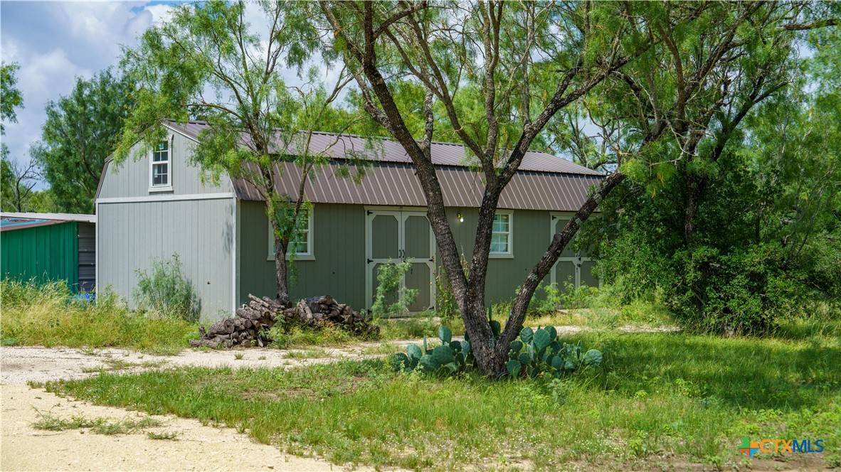 Vanderpool, TX 78885,1231 B&R RD