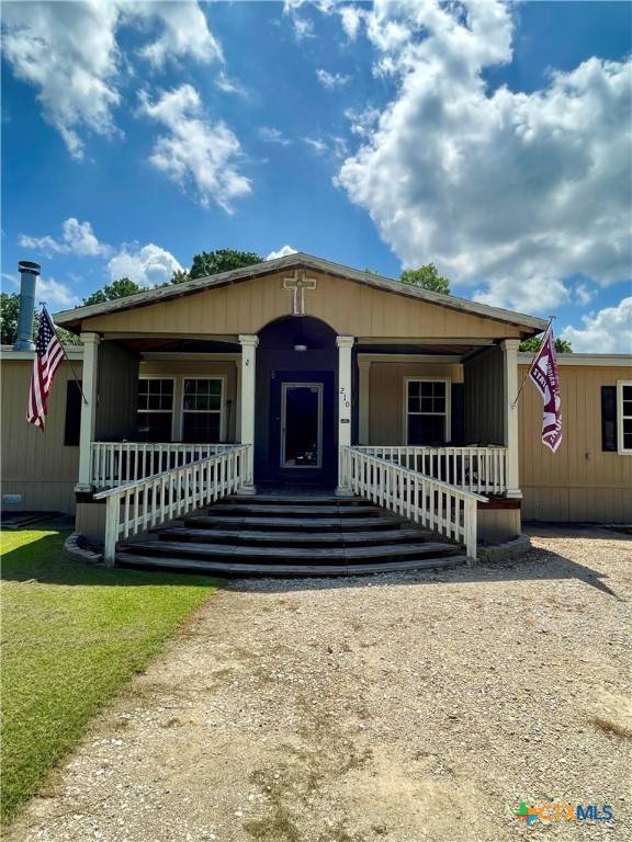 Ganado, TX 77962,210 County Road 254