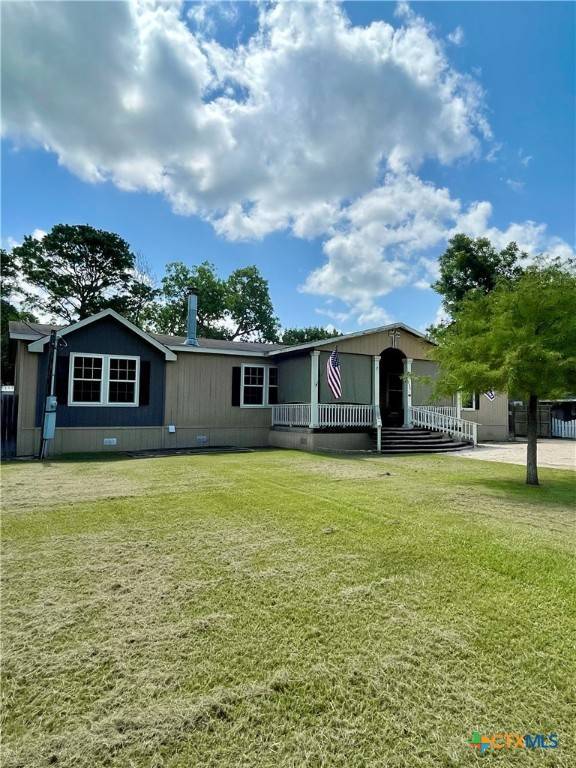 Ganado, TX 77962,210 County Road 254