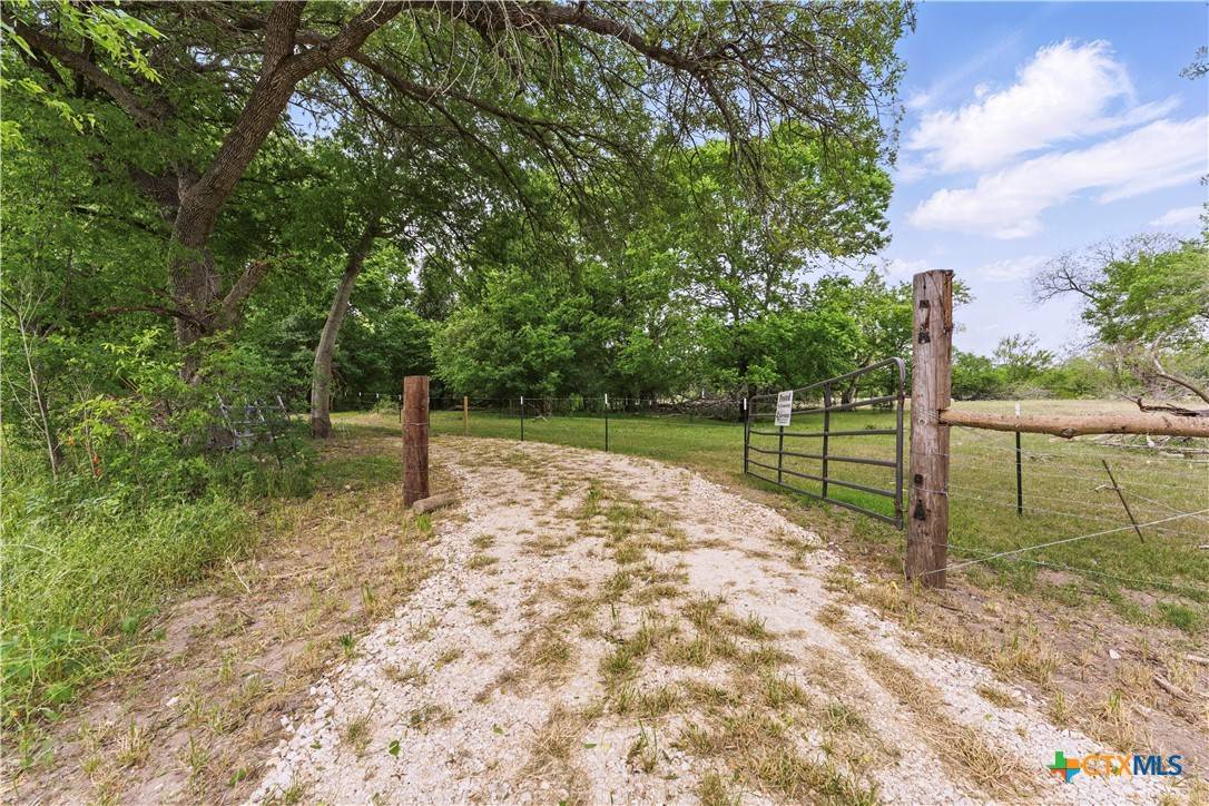 Seguin, TX 78155,3222 FM 1117