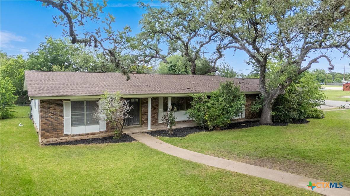 Cuero, TX 77954,204 W Johnson ST