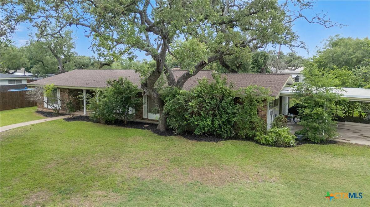 Cuero, TX 77954,204 W Johnson ST
