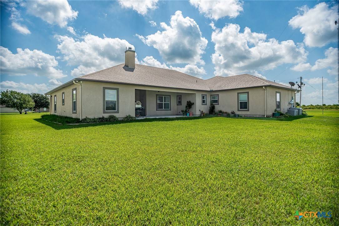 Port Lavaca, TX 77979,196 Garza RD