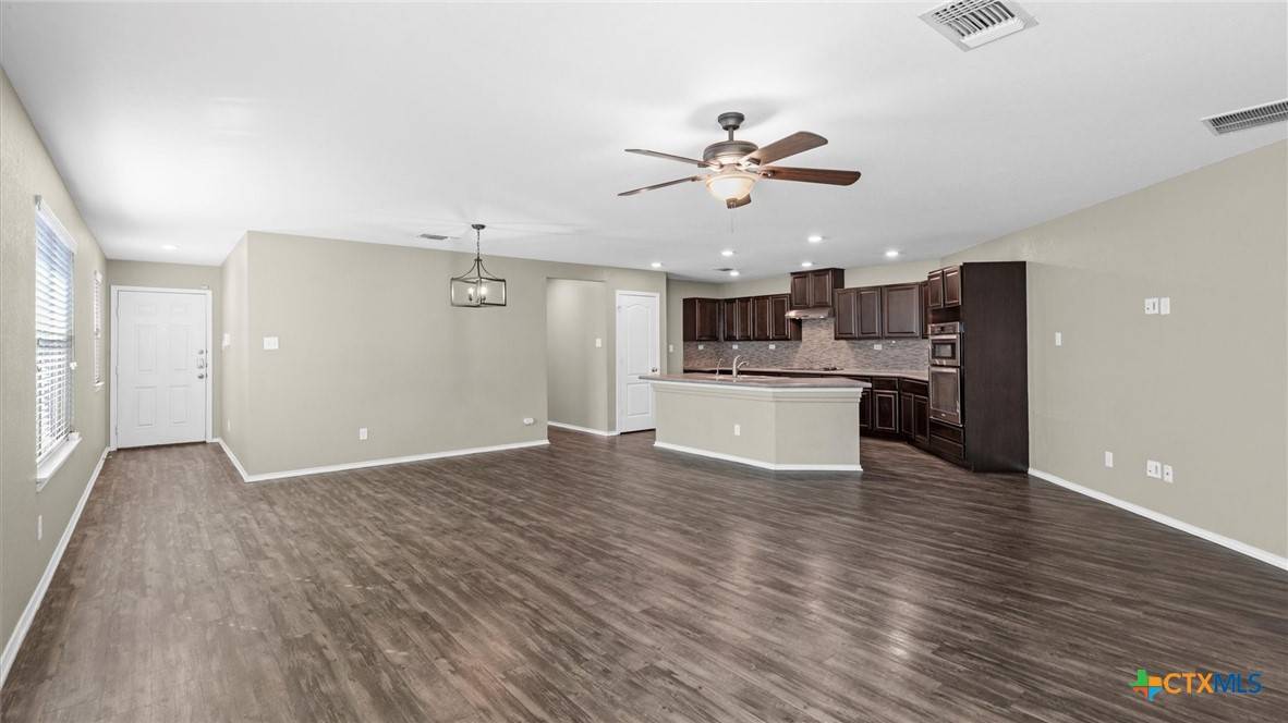 New Braunfels, TX 78130,2096 Brandywine DR