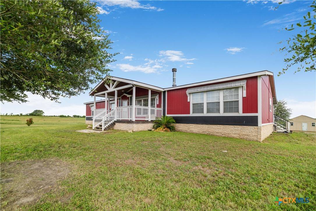 Hallettsville, TX 77964,262 County Road 150