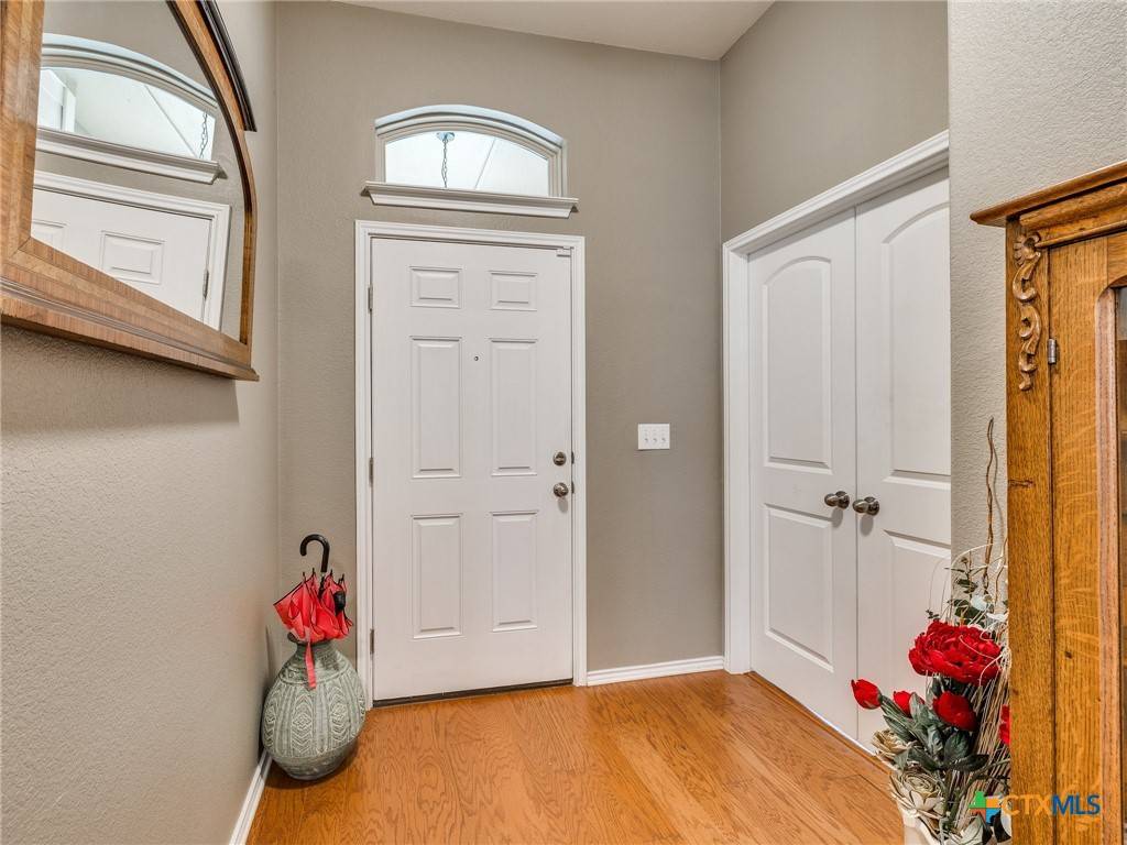 Buda, TX 78610,6097 Heron DR
