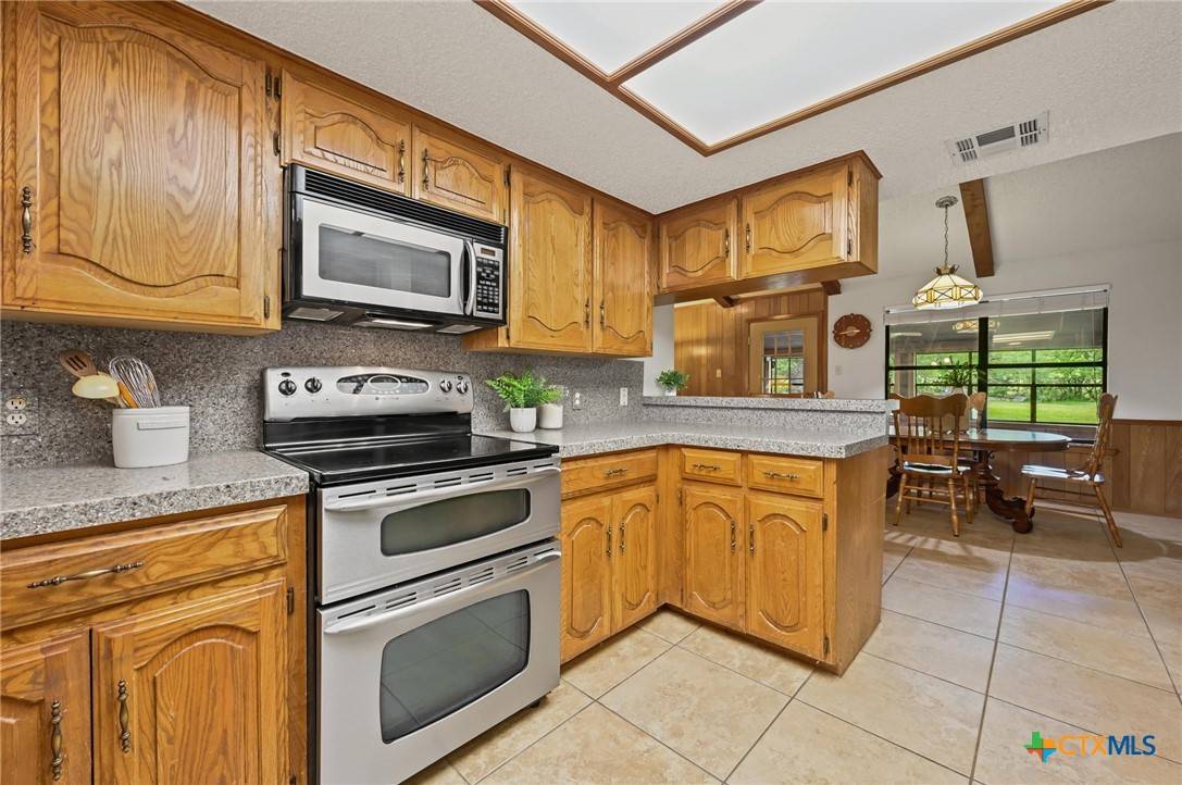 Georgetown, TX 78628,300 Sequoia SPUR