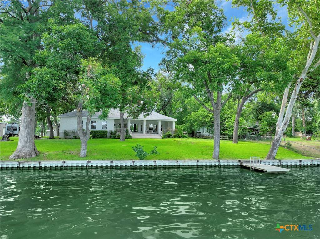 New Braunfels, TX 78130,1113 E Zipp RD