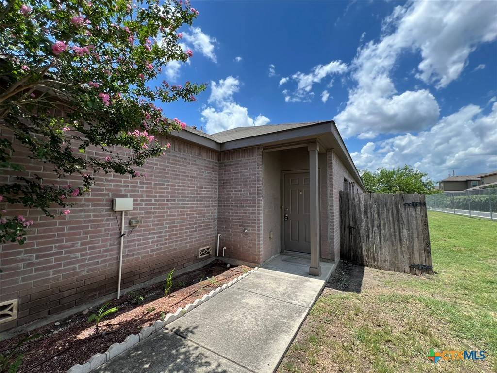 New Braunfels, TX 78130,271 Rosalie DR #B