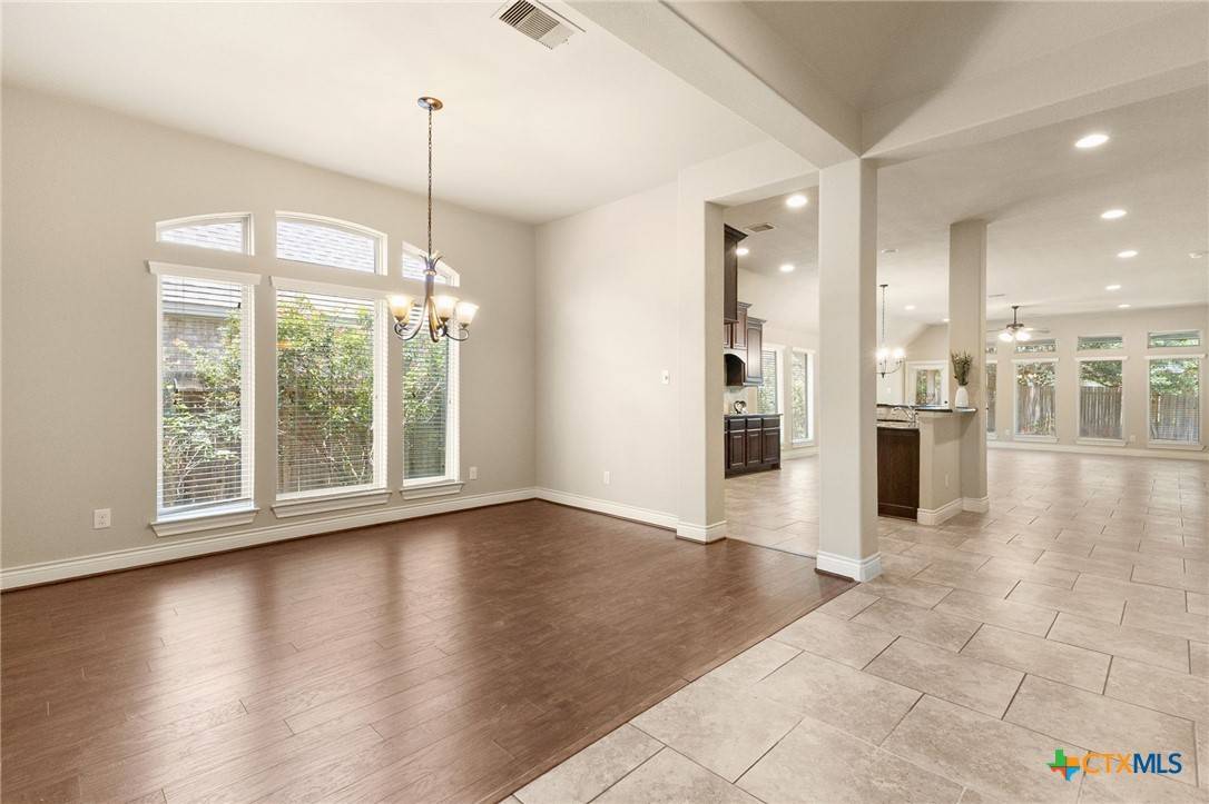 Seguin, TX 78155,2989 Saddlehorn DR