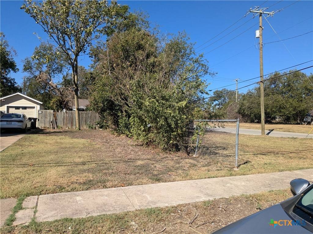 Temple, TX 76504,309 W Avenue P