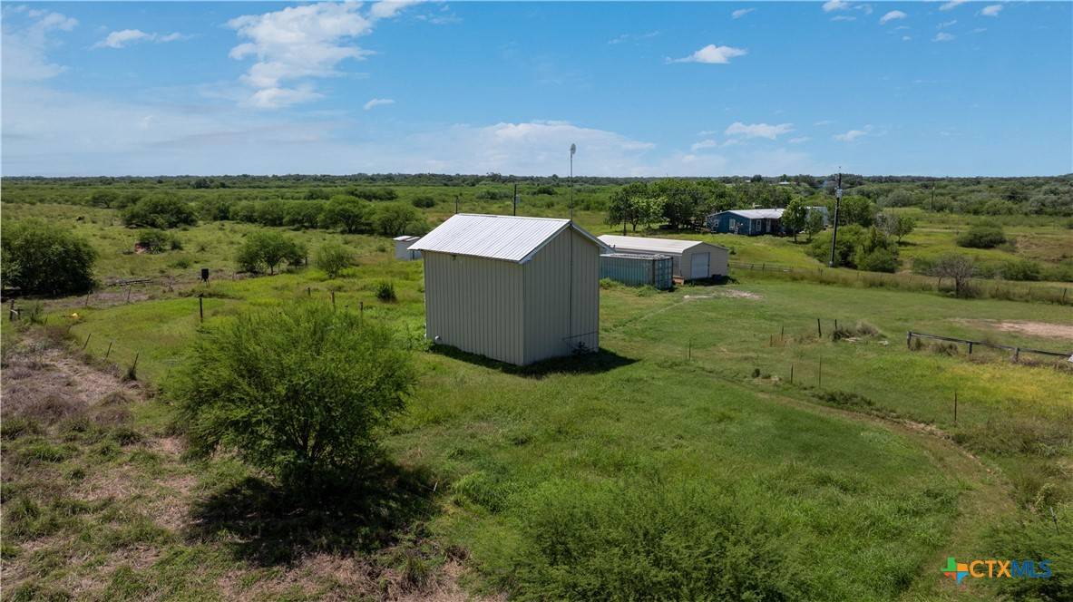 Goliad, TX 77963,295 Lassman RD