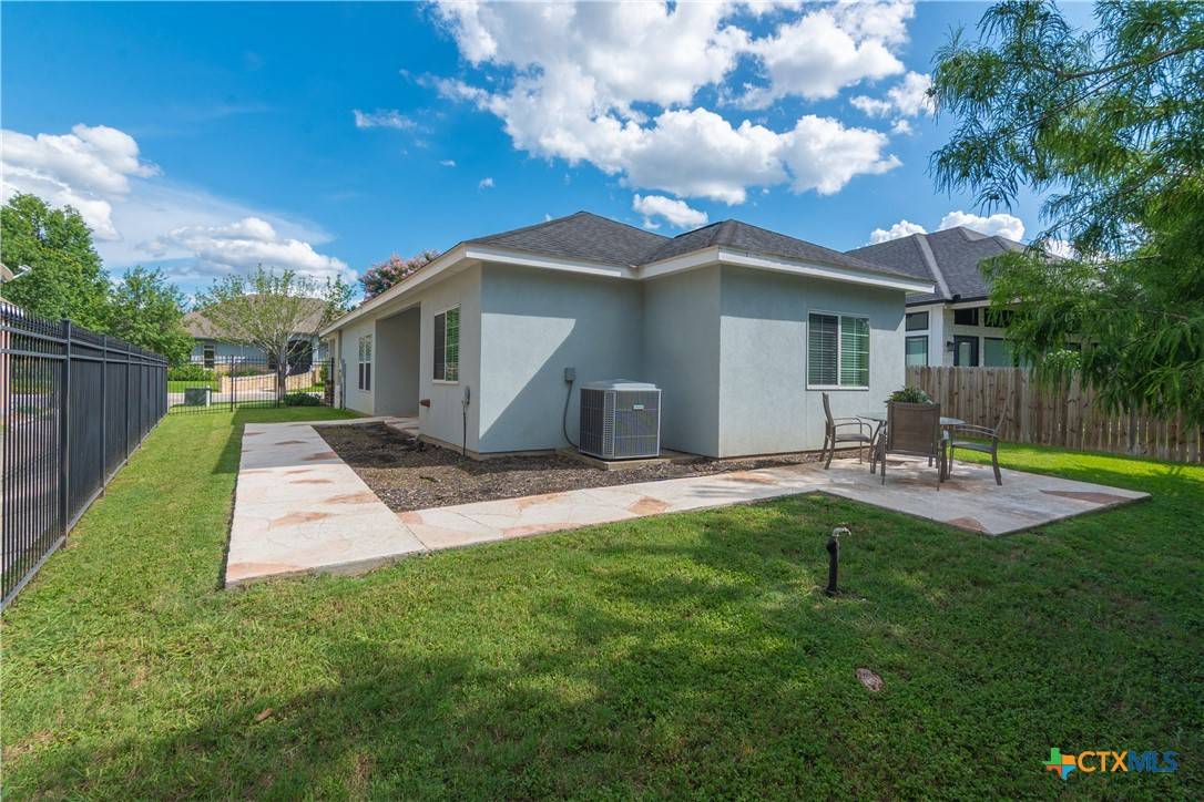 Seguin, TX 78155,1716 Nordberg