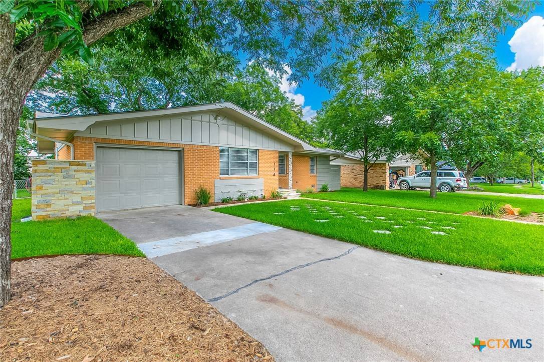 Gatesville, TX 76528,114 N 30th ST