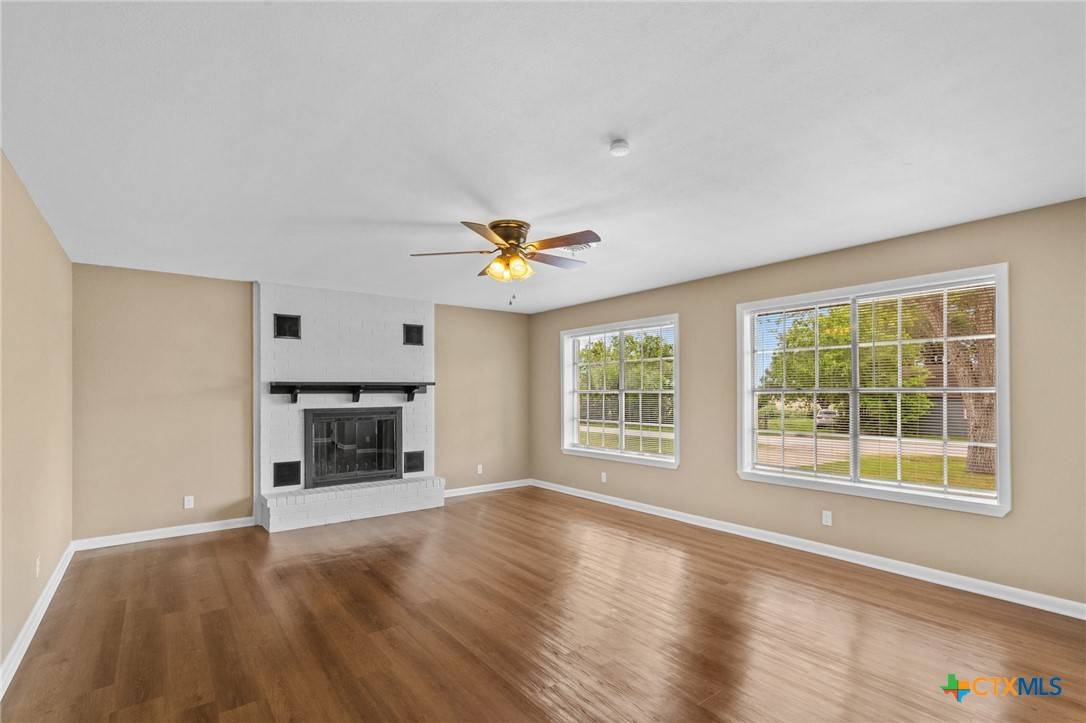 Goliad, TX 77963,454 W Ward ST