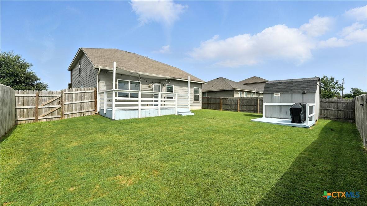 Seguin, TX 78155,912 Bexley DR