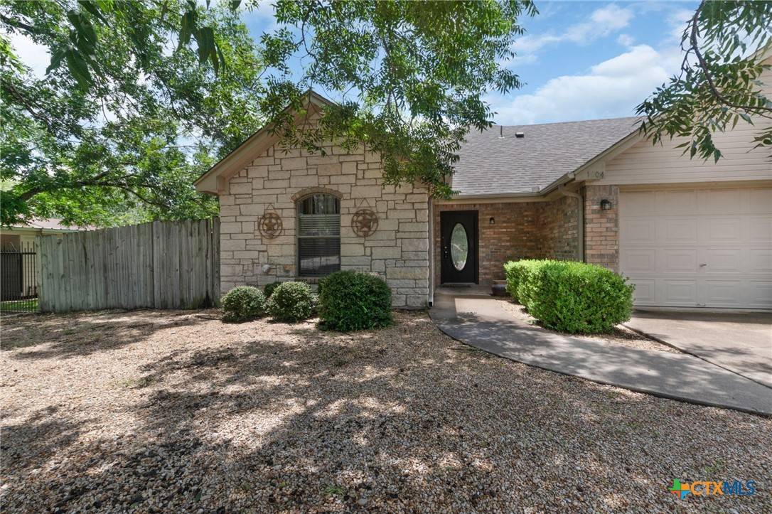 Lampasas, TX 76550,1004 W North AVE