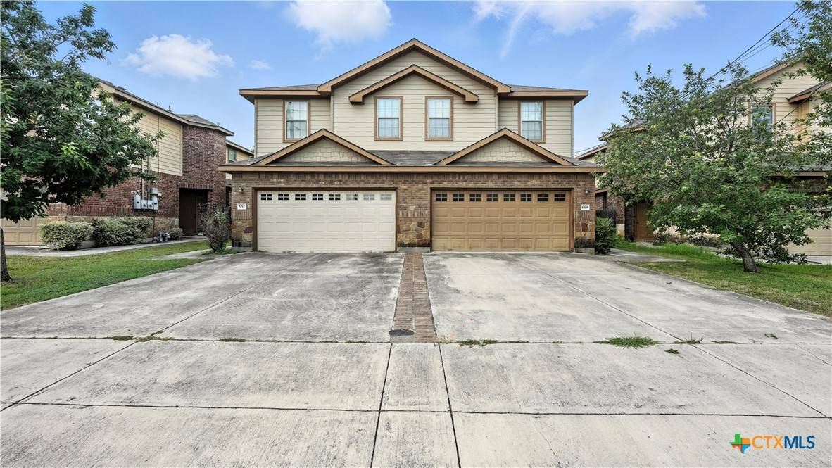 New Braunfels, TX 78130,957/959 Floating Star