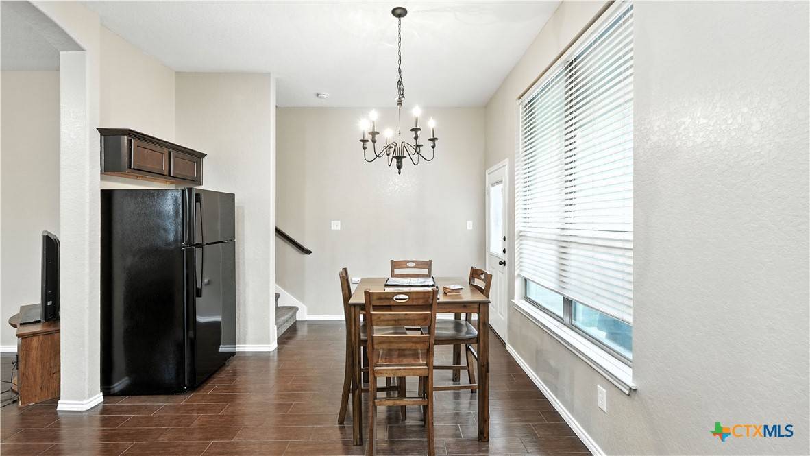 New Braunfels, TX 78130,957/959 Floating Star
