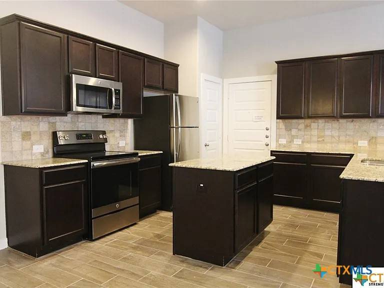 New Braunfels, TX 78130,347 Creekside Curve