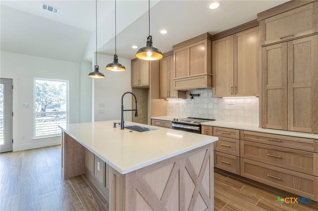 Spring Branch, TX 78070,645 Jonquil DR